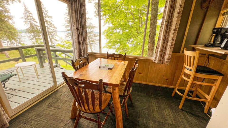 Bemidji Resort Cabin Rental 8 Dining Table.
